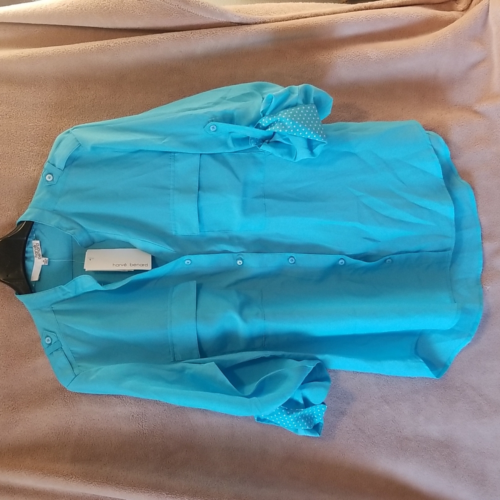 Turquoise button down shirt💙